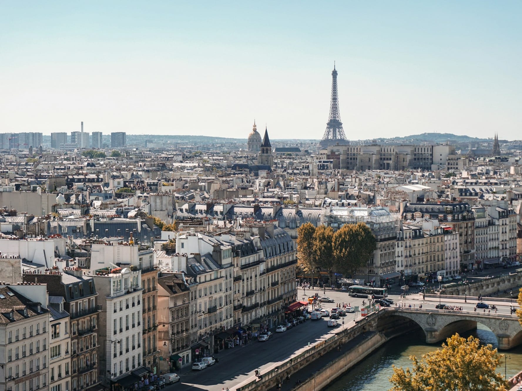 Marathon de Paris : analyse complète du parcours 2025 – pièges, temps forts et conseils kilomètre par kilomètre