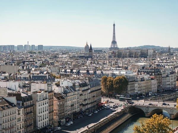 Marathon de Paris : analyse complète du parcours 2025 – pièges, temps forts et conseils kilomètre par kilomètre